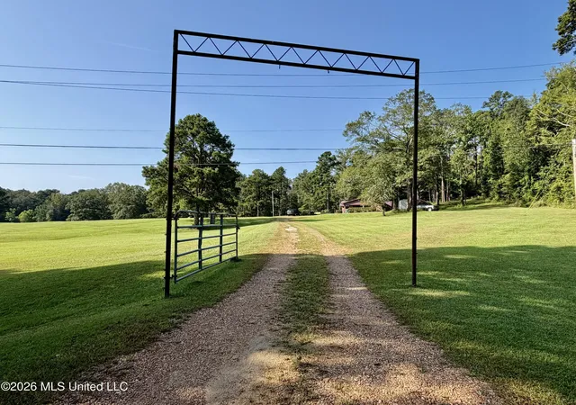 Photo 2 of Single family home for sale at 5267 Tank Rd, Terry, MS 39170 | MLS# 4158783 | Listing updated on 2026-08-11