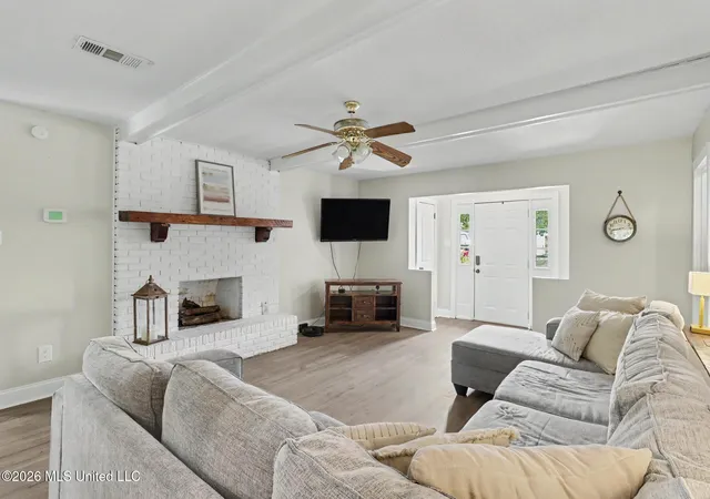 Photo 3 of Sale Pending at 2134 Baywood Dr, Biloxi, MS 39532 | MLS# 4158374 | Listing updated on 2026-08-28