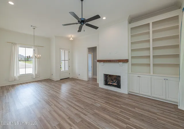 Photo 3 of Single family home for sale at 510 Crestmoor Dr, Canton, MS 39046 | MLS# 4158394 | Listing updated on 2026-09-28