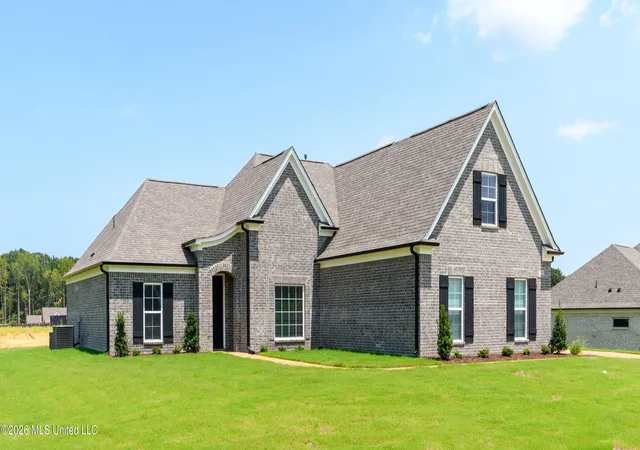 Photo 2 of Single family home for sale at 7554 John Elliott Ln, Hernando, MS 38632 | MLS# 4158383 | Listing updated on 2026-09-21