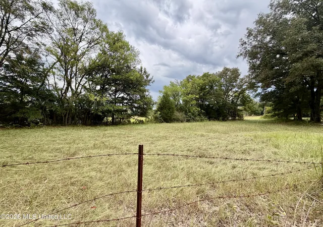 Photo 3 of Land for sale at 1029 N Ratliff Rd, Jackson, MS 39202 | MLS# 4158382 | Listing updated on 2026-09-04