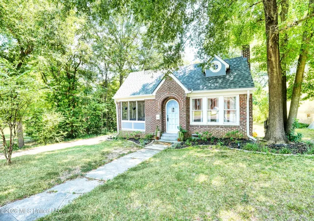 Photo 1 of Single family home for sale at 431 Decelle St, Jackson, MS 39216 | MLS# 4158412 | Listing updated on 2026-08-11
