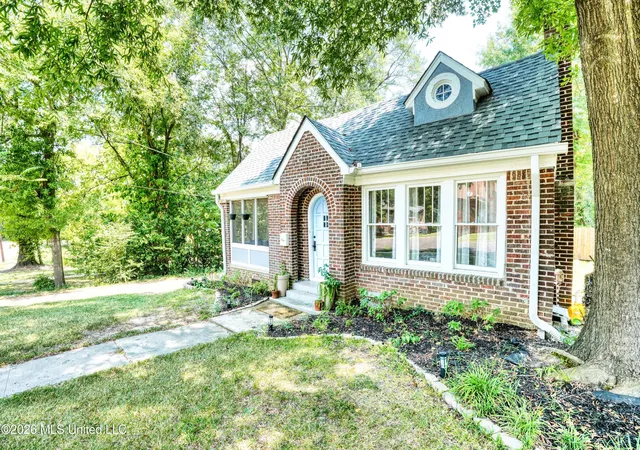 Photo 2 of Single family home for sale at 431 Decelle St, Jackson, MS 39216 | MLS# 4158412 | Listing updated on 2026-08-11
