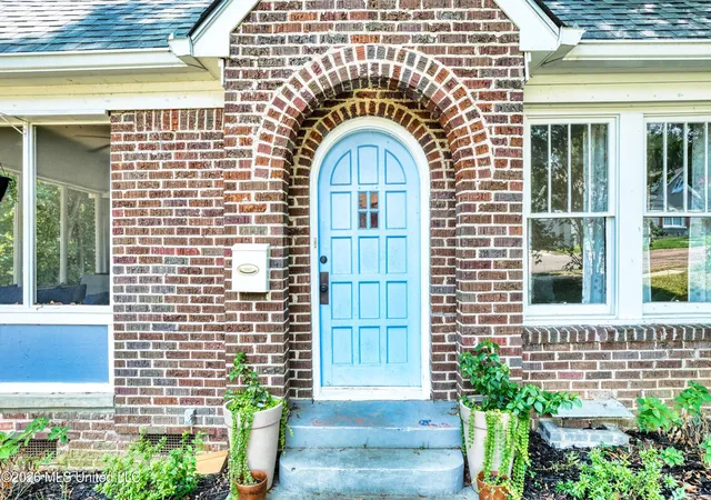 Photo 4 of Single family home for sale at 431 Decelle St, Jackson, MS 39216 | MLS# 4158412 | Listing updated on 2026-08-11