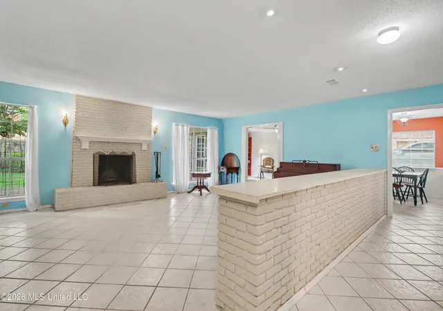 Photo 3 of Sale Pending at 408 Melissa Dr, Biloxi, MS 39531 | MLS# 4158450 | Listing updated on 2026-09-10