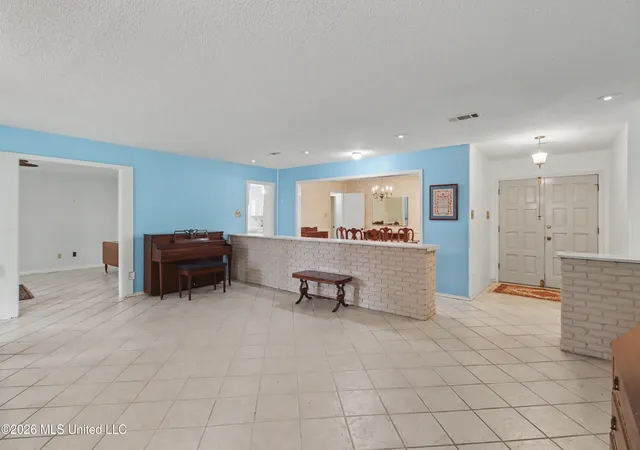 Photo 4 of Sale Pending at 408 Melissa Dr, Biloxi, MS 39531 | MLS# 4158450 | Listing updated on 2026-09-10