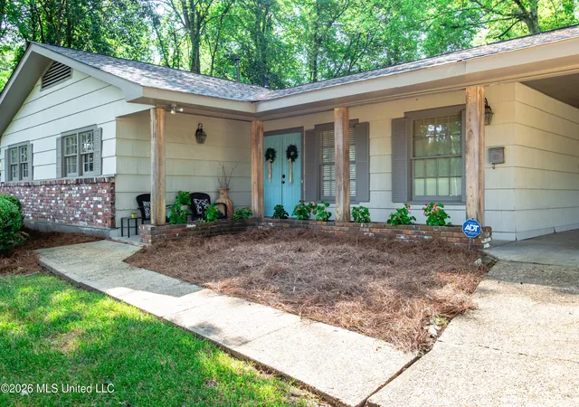 Photo 1 of Sale Pending at 1683 Wilhurst St, Jackson, MS 39211 | MLS# 4158690 | Listing updated on 2026-08-18