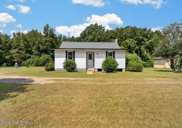 Photo 1 of Single family home for sale at 87 Dinan Church Rd, Tylertown, MS 39667 | MLS# 4158544 | Listing updated on 2026-09-05