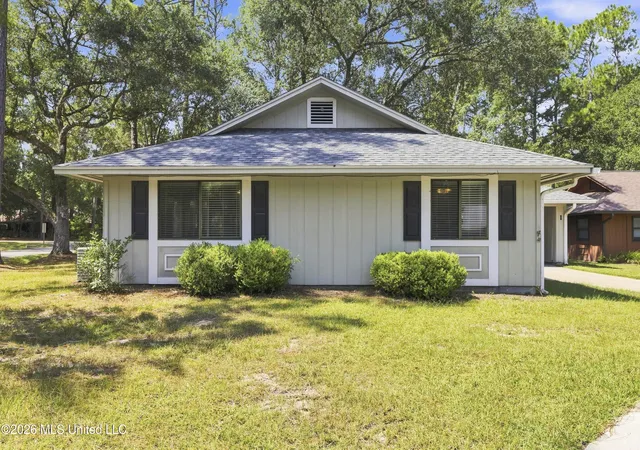 Photo 1 of Single family home for sale at 1 Fox Trot, Diamondhead, MS 39525 | MLS# 4159601 | Listing updated on 2026-08-19