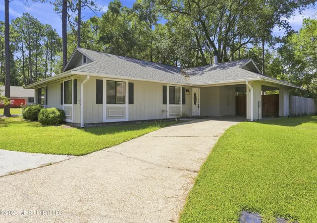 Photo 2 of Single family home for sale at 1 Fox Trot, Diamondhead, MS 39525 | MLS# 4159601 | Listing updated on 2026-08-19