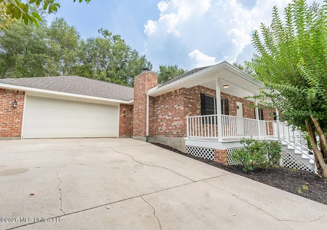 Photo 2 of Single family home for sale at 105 W Sunnybrook Rd, Carriere, MS 39426 | MLS# 4158652 | Listing updated on 2026-09-26