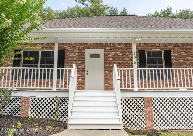 Photo 4 of Single family home for sale at 105 W Sunnybrook Rd, Carriere, MS 39426 | MLS# 4158652 | Listing updated on 2026-09-26