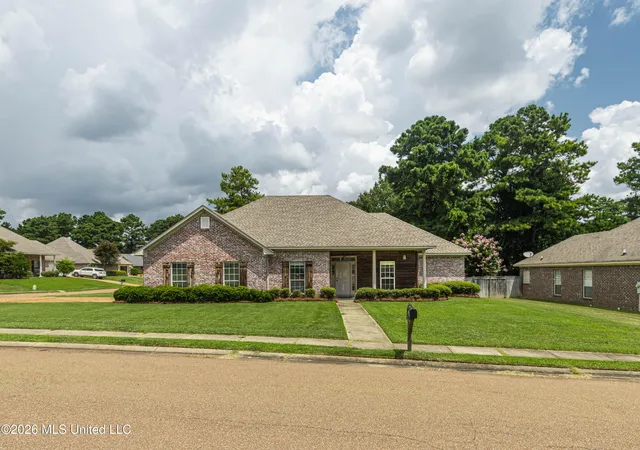 Photo 2 of Single family home for sale at 148 Devlin Springs Dr, Madison, MS 39110 | MLS# 4158586 | Listing updated on 2026-09-17