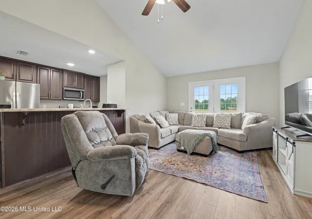 Photo 3 of Sale Pending at 8137 Ms 613, Lucedale, MS 39452 | MLS# 4158574 | Listing updated on 2026-09-12