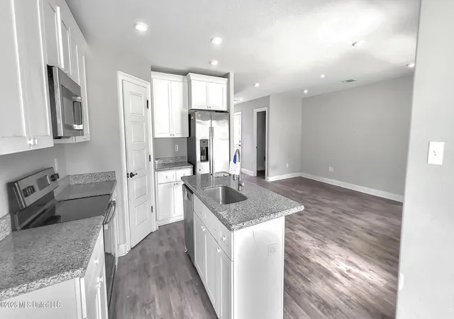 Photo 3 of Sale Pending at 18079 Crane Ridge Cvs, Gulfport, MS 39503 | MLS# 4158539 | Listing updated on 2026-08-19