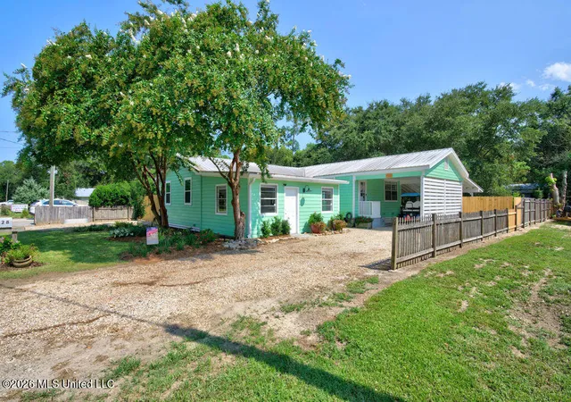 Photo 3 of Sale Pending at 928 Longo St, Waveland, MS 39576 | MLS# 4158578 | Listing updated on 2026-08-12