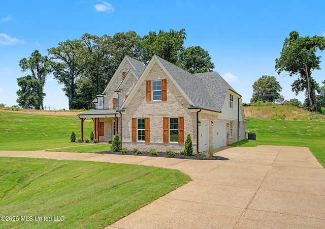 Photo 3 of Single family home for sale at 8130 Soaring Oaks Dr, Walls, MS 38680 | MLS# 4159658 | Listing updated on 2026-08-19