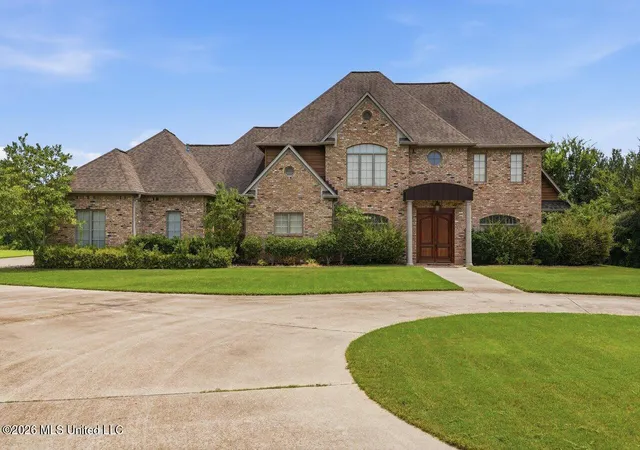 Photo 3 of Single family home for sale at 553 Twin Cedars Dr, Madison, MS 39110 | MLS# 4158662 | Listing updated on 2026-08-11