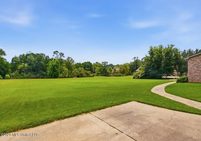 Photo 4 of Single family home for sale at 553 Twin Cedars Dr, Madison, MS 39110 | MLS# 4158662 | Listing updated on 2026-08-11