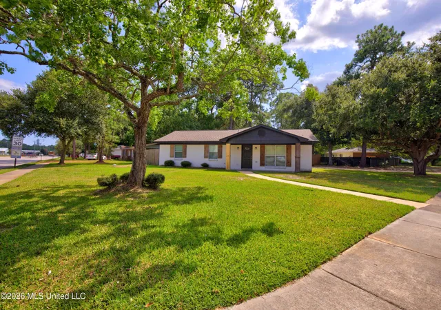 Photo 3 of Sale Pending at 2301 Camino Grande St, Gautier, MS 39553 | MLS# 4158570 | Listing updated on 2026-08-24