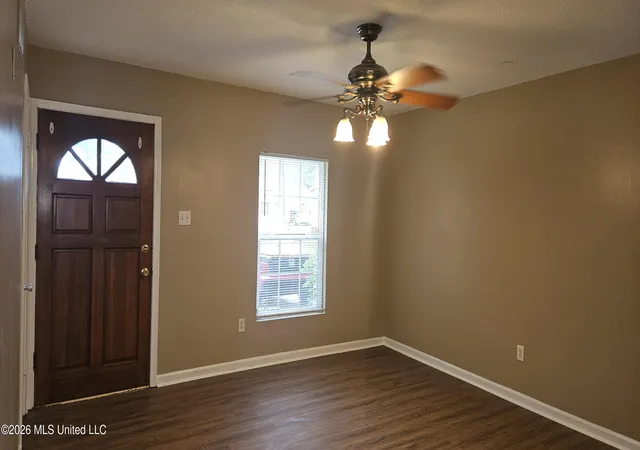 Photo 3 of Sale Pending at 7630 Rockingham Dr, Southaven, MS 38671 | MLS# 4158942 | Listing updated on 2026-08-28