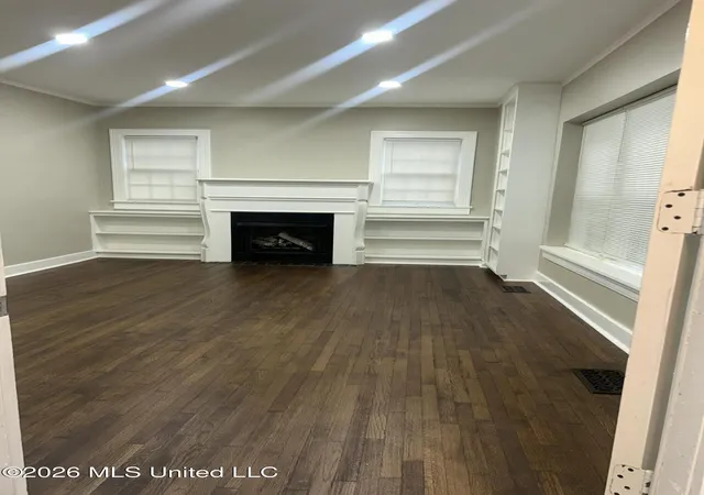 Photo 3 of Single family home for sale at 1746 Myrtle St, Jackson, MS 39202 | MLS# 4158594 | Listing updated on 2026-08-10