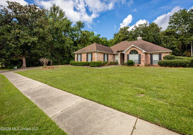 Photo 2 of Single family home for sale at 813 Magnolia Byp Blvd, Ocean Springs, MS 39564 | MLS# 4158754 | Listing updated on 2026-09-16