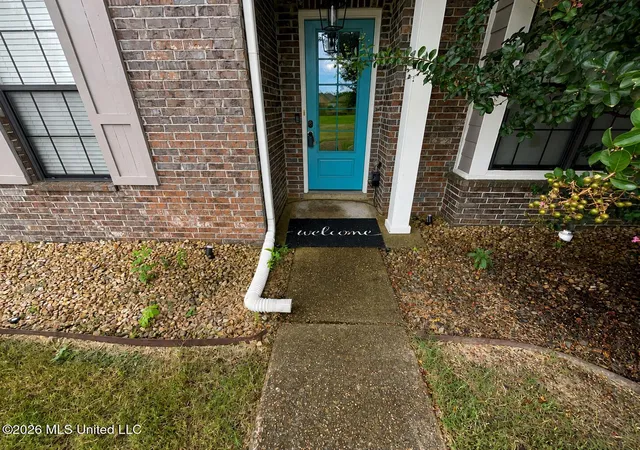 Photo 4 of Single family home for sale at 14383 Buttercup Dr, Olive Branch, MS 38654 | MLS# 4158617 | Listing updated on 2026-09-26