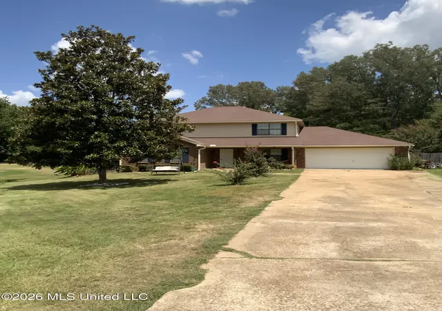 Photo 2 of Single family home for sale at 6372 Ashley Cir, Jackson, MS 39213 | MLS# 4159325 | Listing updated on 2026-09-04