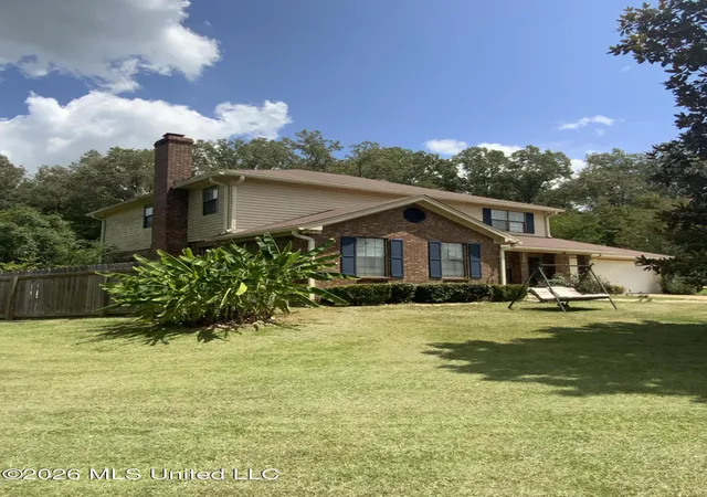 Photo 3 of Single family home for sale at 6372 Ashley Cir, Jackson, MS 39213 | MLS# 4159325 | Listing updated on 2026-09-04