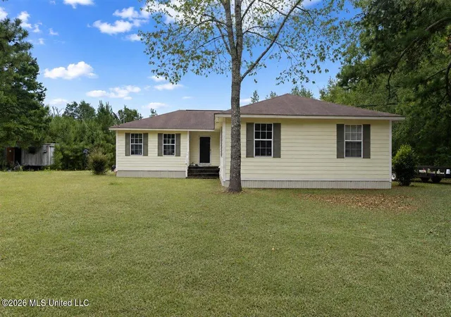 Photo 1 of Sale Pending at 328 W Progress Rd, Prentiss, MS 39474 | MLS# 4158622 | Listing updated on 2026-09-19