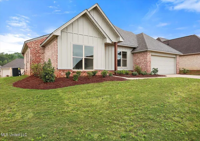 Photo 3 of Single family home for sale at 120 Willow Way, Canton, MS 39046 | MLS# 4158660 | Listing updated on 2026-10-10