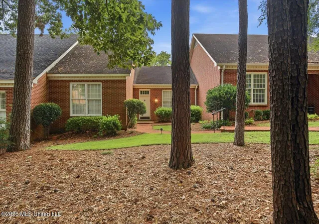Photo 1 of Sale Pending at 235 Eastbrooke St, Jackson, MS 39216 | MLS# 4158713 | Listing updated on 2026-09-17
