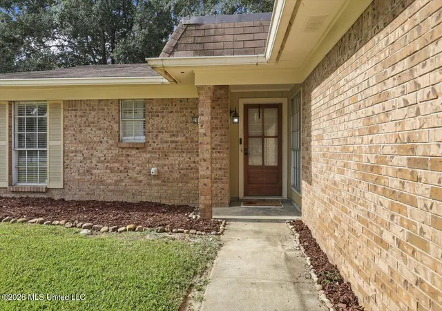 Photo 3 of Single family home for sale at 2805 Pine Cir Dr, Pearl, MS 39208 | MLS# 4158753 | Listing updated on 2026-10-29