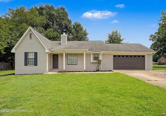 Photo 2 of Sale Pending at 5680 Greeno Dr, Horn Lake, MS 38637 | MLS# 4158648 | Listing updated on 2026-08-14