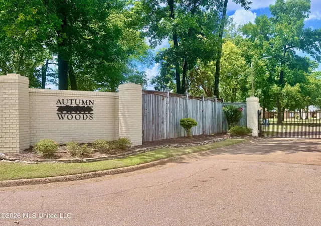 Photo 2 of Single family home for sale at 26 Autumn Park, Jackson, MS 39206 | MLS# 4158951 | Listing updated on 2026-09-06