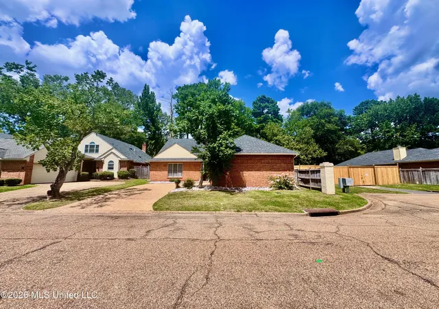 Photo 3 of Single family home for sale at 26 Autumn Park, Jackson, MS 39206 | MLS# 4158951 | Listing updated on 2026-09-06