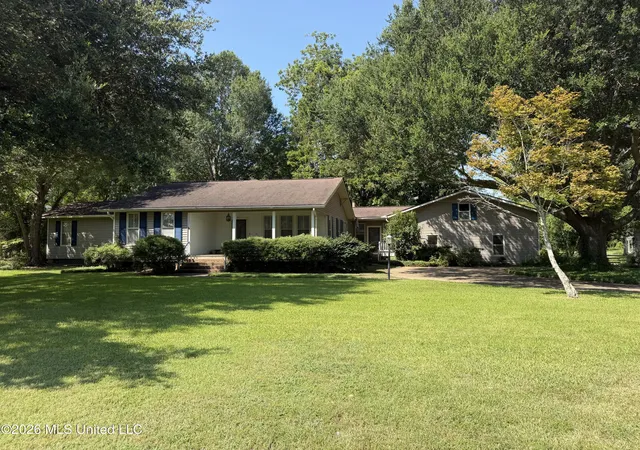 Photo 2 of Single family home for sale at 1206 Concordia Ave, Vidalia, LA 71373 | MLS# 4159040 | Listing updated on 2026-08-13