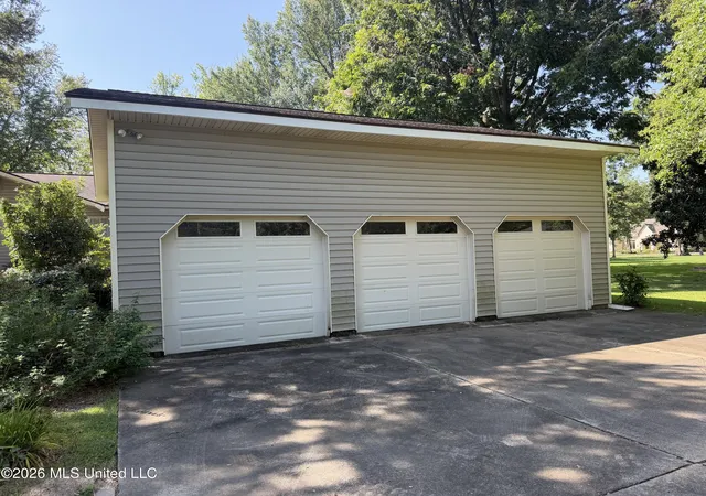 Photo 3 of Single family home for sale at 1206 Concordia Ave, Vidalia, LA 71373 | MLS# 4159040 | Listing updated on 2026-08-13