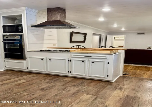 Photo 3 of Single family home for sale at 30 Oakhurst Dr, Natchez, MS 39120 | MLS# 4158653 | Listing updated on 2026-08-29