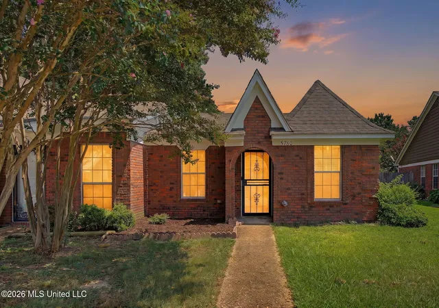 Photo 1 of Sale Pending at 5780 Garden Walk, Southaven, MS 38671 | MLS# 4158724 | Listing updated on 2026-08-13