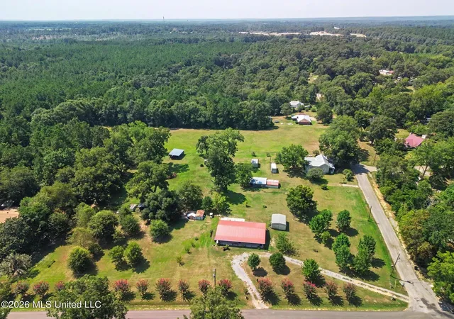2nd image of 1 Stringer Rd, Wiggins, MS 39577 | MLS# 4158676