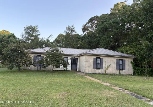 Photo 1 of Single family home for sale at 5741 Eastwood Dr, Moss Point, MS 39563 | MLS# 4159282 | Listing updated on 2026-08-15