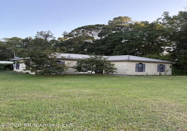 Photo 3 of Sale Pending at 5741 Eastwood Dr, Moss Point, MS 39563 | MLS# 4159282 | Listing updated on 2026-09-18
