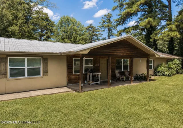 Photo 1 of Single family home for sale at 1305 Muse Rd, Florence, MS 39073 | MLS# 4158756 | Listing updated on 2026-08-14