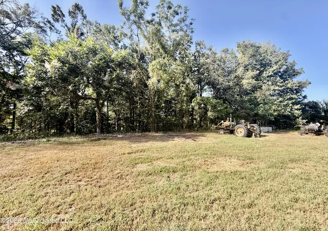 Photo 3 of Sale Pending at 322 Walker Rd, Cleveland, MS 38732 | MLS# 4159677 | Listing updated on 2026-09-08