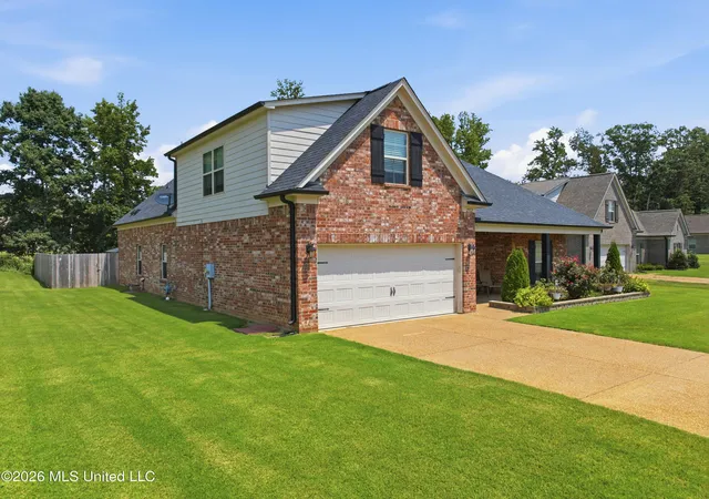 Photo 2 of Single family home for sale at 2512 Washington Woods Rd, Southaven, MS 38672 | MLS# 4158694 | Listing updated on 2026-08-10