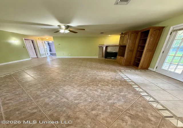 Photo 4 of Sale Pending at 2504 Tampica Rd, Gautier, MS 39553 | MLS# 4158867 | Listing updated on 2026-09-13