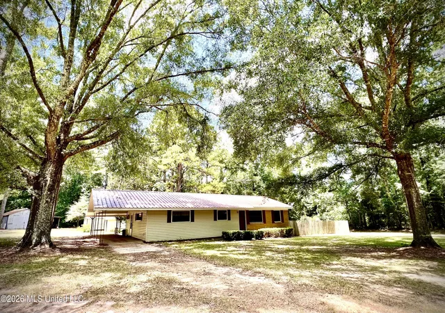 Photo 1 of Sale Pending at 978 Butler Rd Se, Smithdale, MS 39664 | MLS# 4158925 | Listing updated on 2026-08-23