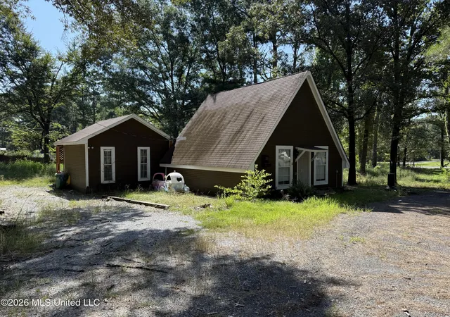 Photo 2 of Sale Pending at 118 Horseshoe Cir, Brandon, MS 39047 | MLS# 4158705 | Listing updated on 2026-08-12